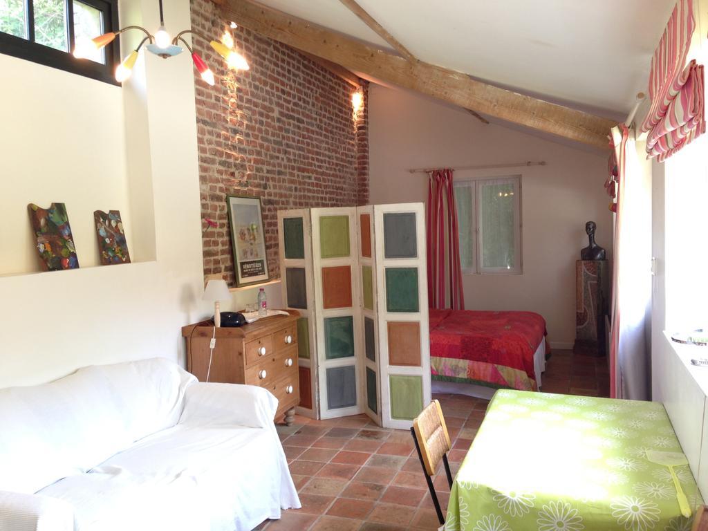 Bed and Breakfast La Ferme Du Dizacre Leubringhen Habitación foto